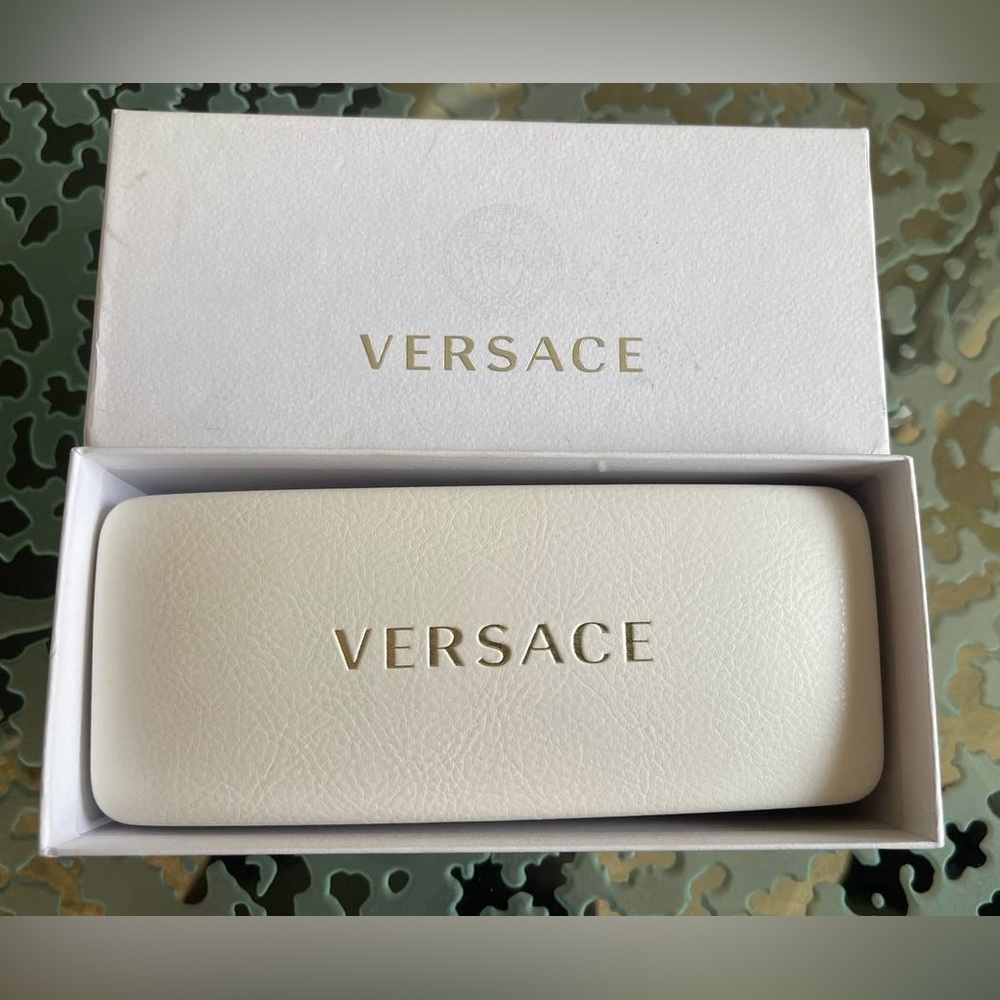 Versace sunglasses women’s used in the box blue frame/gray glass - Picture 5 of 7